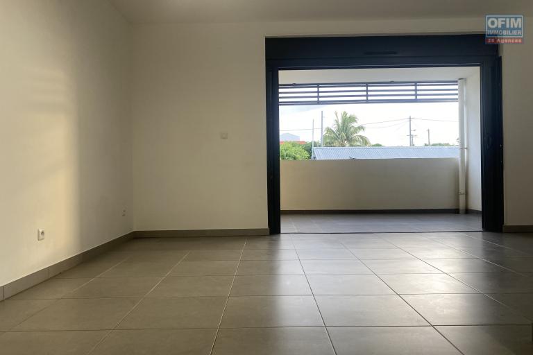 Vend bel appartement spacieux et lumineux au centre ville de la Possession.