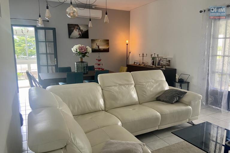 À vendre : Superbe villa T7 de 325 m² entièrement rénovée au cœur du Tampon. Idéal location saisonnière