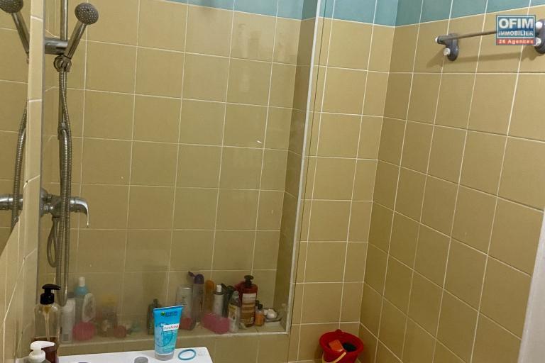 Triplex 93M2 vendu libre