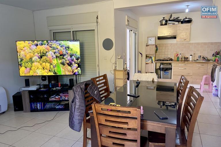Triplex 93M2 vendu libre
