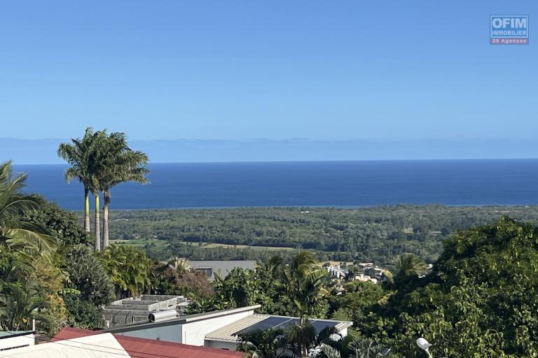 Grande maison de 2023 F4 (RDC) + bas de maison (RDJ) avec piscine, vues mer et montagne imprenables.