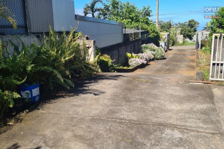 A vendre jolie villa entièrement rénovée de type F5 d'environ 103 m², le Tampon Bras Creux