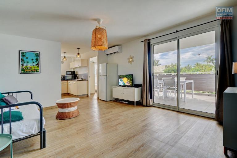 A LOUER APPARTEMENT F2 MEUBLE DE 50 M2 PROCHE DES PLAGES LA SALINE LES BAINS