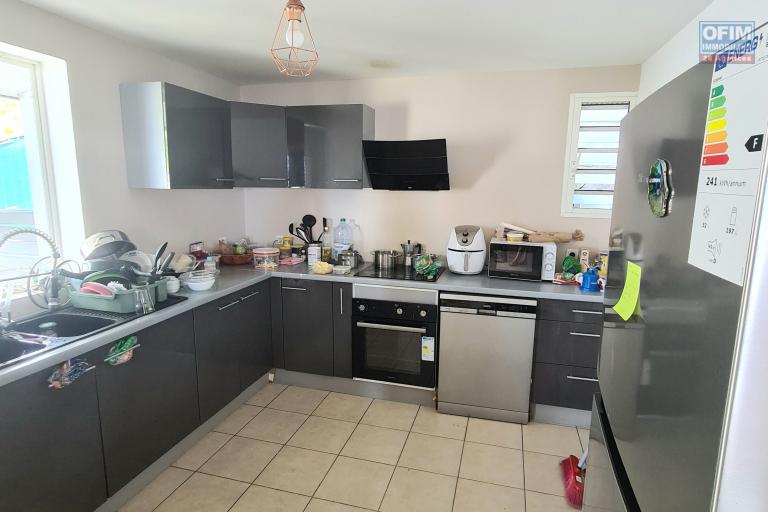 A VENDRE MAISON F3 À DEUX RIVES/ STE SUZANNE