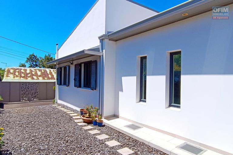 Villa F5 de 147 m2, terrain de 745 m2 (Henri TAFA 0692540262)