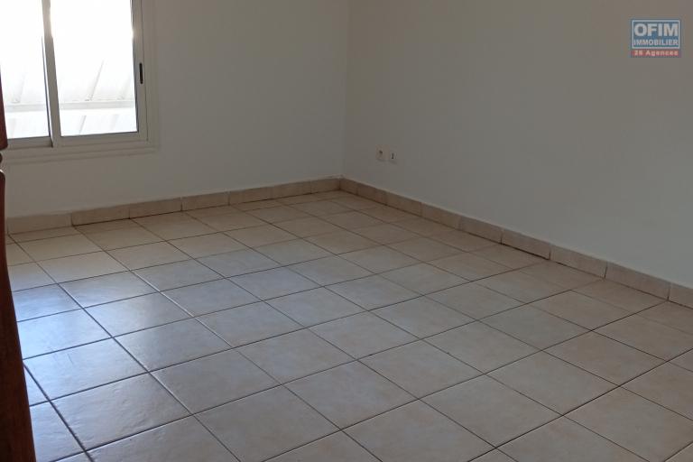 A LOUER APPARTEMENT F1 BIS DE 46 M2 A LA SALINE LES BAINS