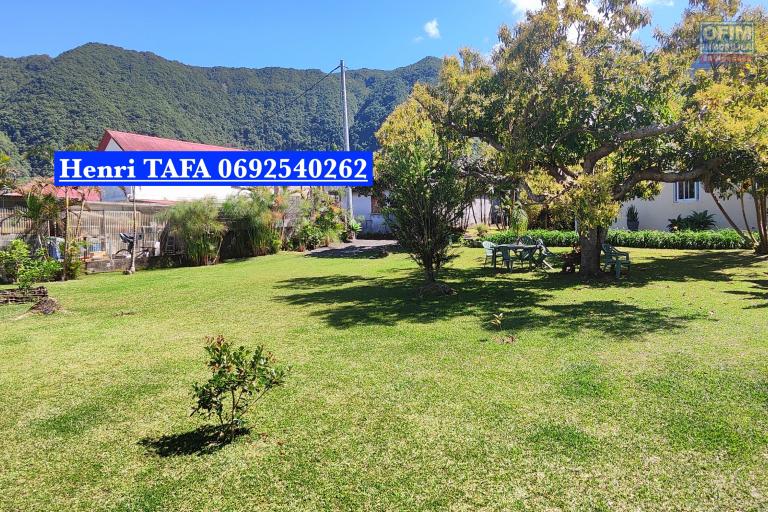 Maison F5 de 80 m2 sur terrain agricole de 2.456 m2 (Henri TAFA 0692540262).