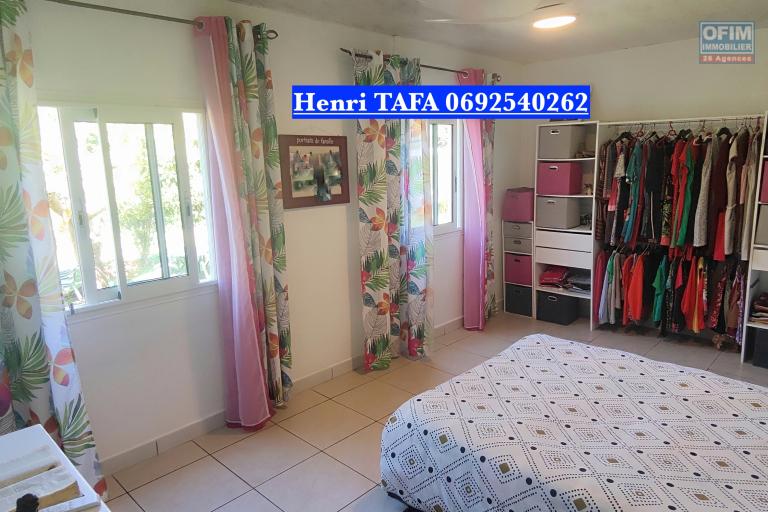 Maison F5 de 80 m2 sur terrain agricole de 2.456 m2 (Henri TAFA 0692540262).