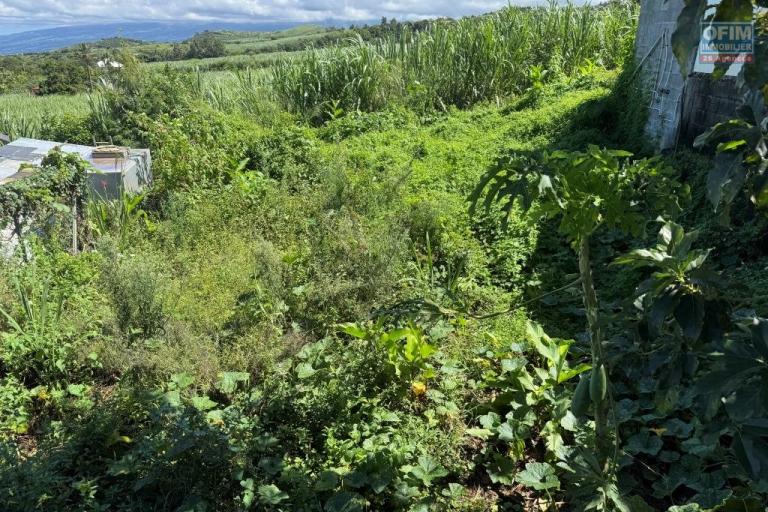 A vendre terrain avec vue mer secteur résidentiel à Mont vert les Bas
