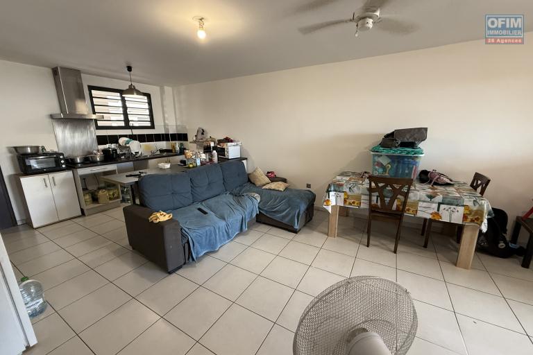 Bel appartement T2 récent de 64,55 m2, plein centre ville, ascenseur, piscine, etc...