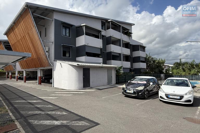 Bel appartement T2 récent de 64,55 m2, plein centre ville, ascenseur, piscine, etc...