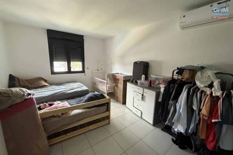 Bel appartement T2 récent de 64,55 m2, plein centre ville, ascenseur, piscine, etc...