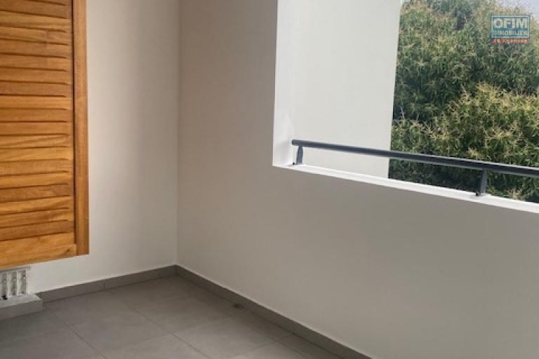 A vendre très bel appartement sur la résidence ETOILE DE MER à Sainte Clotilde.