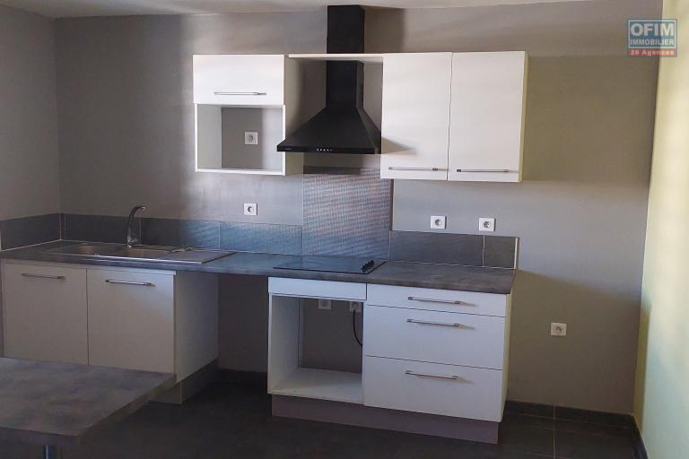 A louer appartement T3 dans la résidence Perle de Corail à Saint Leu face au lagon