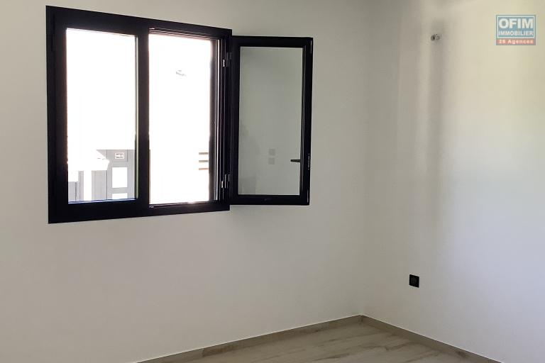 a louer bel appartement f3 neuve la rivière saint louis ville