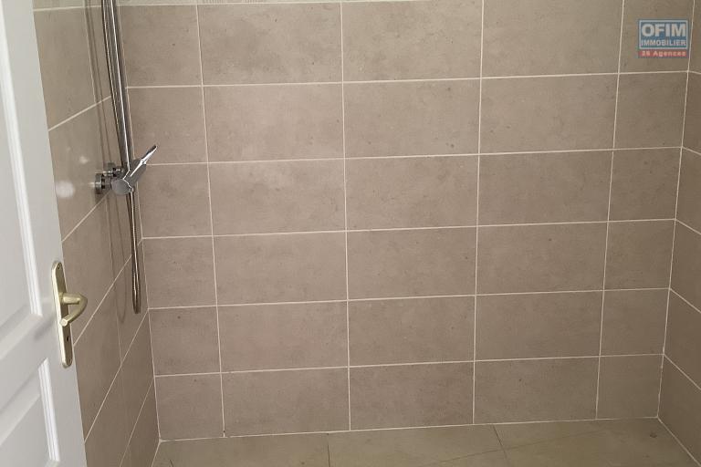 a louer bel appartement f3 neuve la rivière saint louis ville