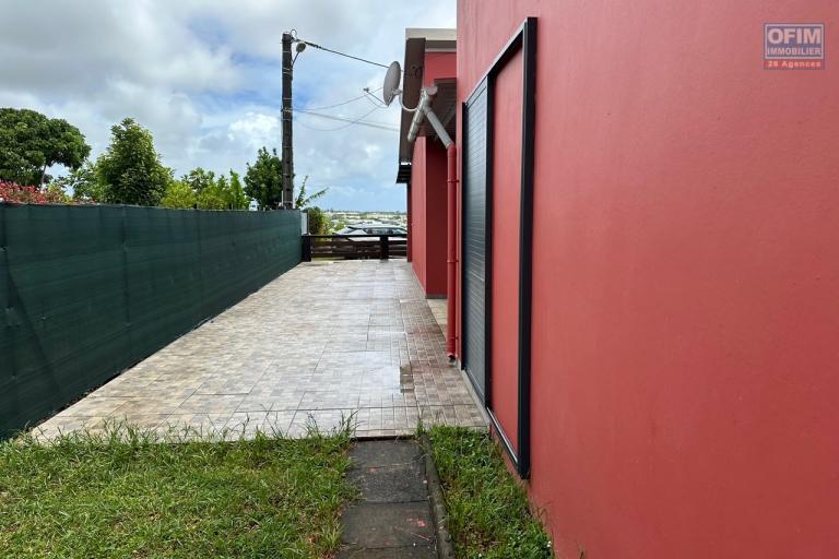 A louer Jolie Villa rénovée avec jardin clôturée sur riviere des roches Saint-Benoît