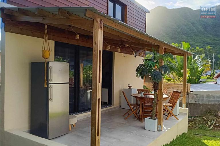 Charmante maison créole  3 chambres avec vue imprenable sur les montagnes à Bras Long Entre Deux