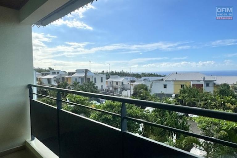 A louer cet jolie appartement de type F2 résidence INDRASANJIV à Domenjod Sainte Clotilde.