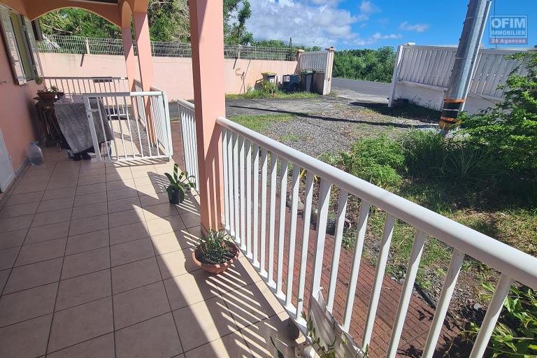 MAISON F4 SITUÉE À RIVIERE DU MAT LES BAS