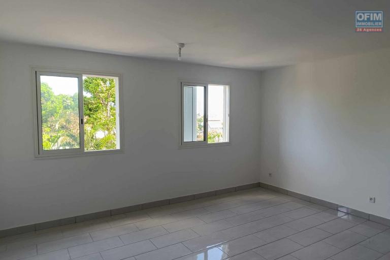 Ensemble immobilier neuf constitué de 5 appartements  proche centre ville de Saint Louis