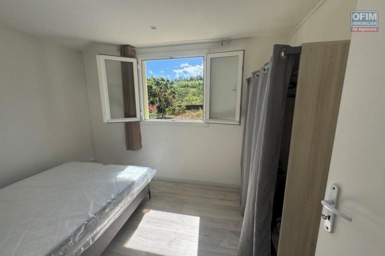 A louer magnifique villa MEUBLE F5 de plain-pied entièrement rénovée d'environ 120 m²  à Berive