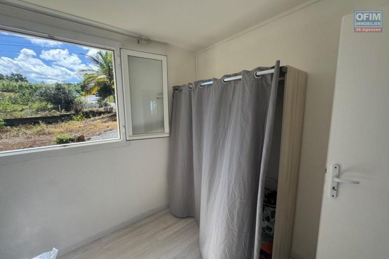 A louer magnifique villa MEUBLE F5 de plain-pied entièrement rénovée d'environ 120 m²  à Berive