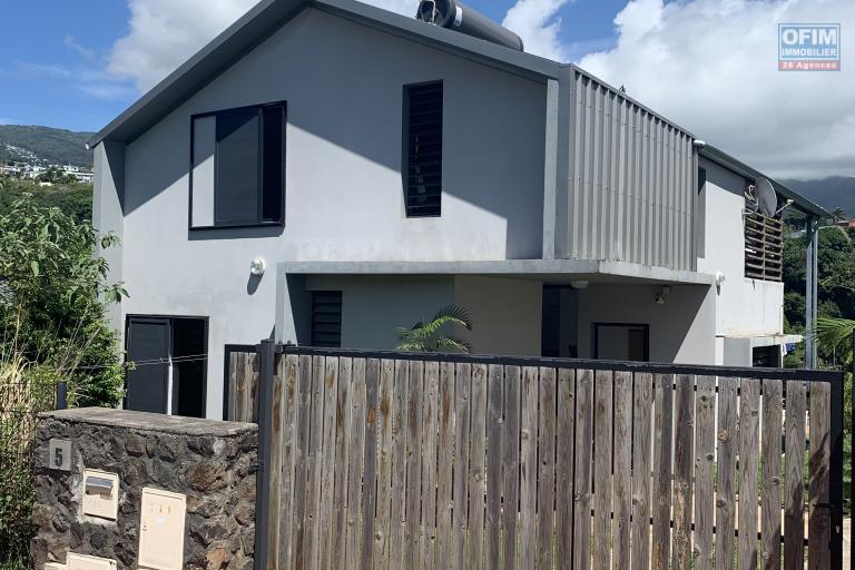 A LOUER BELLE VILLA MODERNE DE TYPE F4 A BEAUSEJOUR