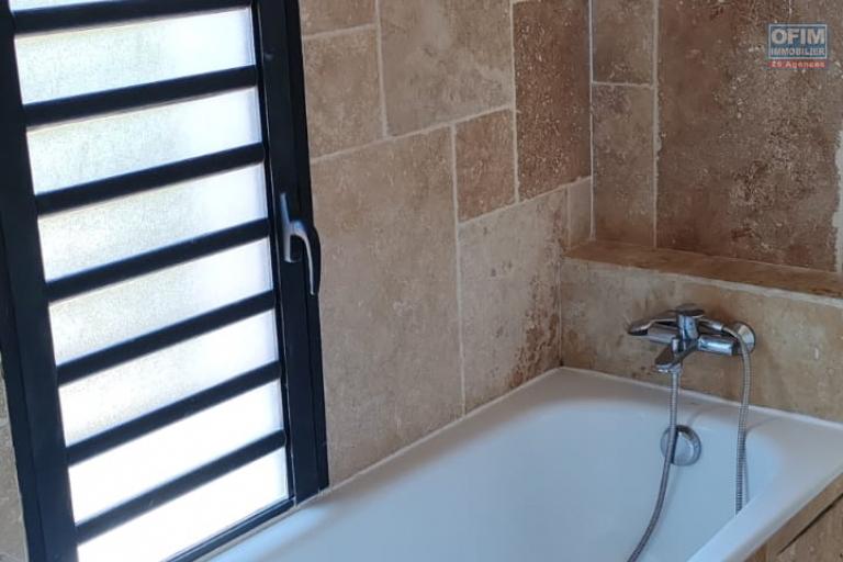 A LOUER BELLE VILLA MODERNE DE TYPE F4 A BEAUSEJOUR