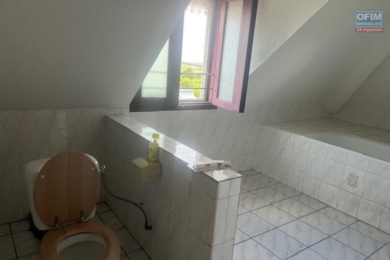 A Louer T2 proche centre ville de SAINT LOUIS