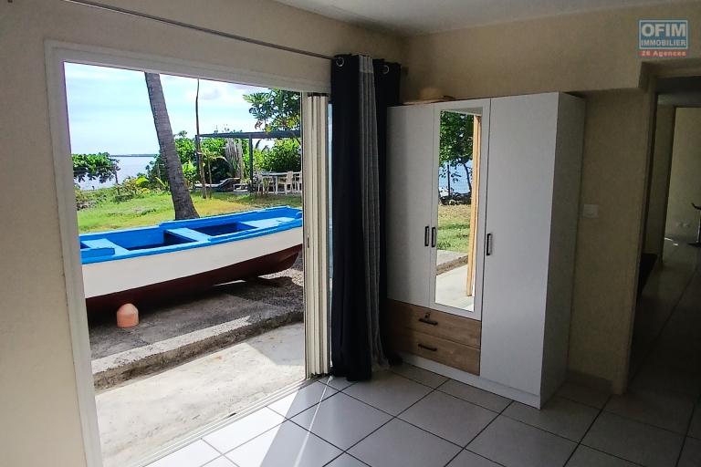 A VENDRE SUPERBE VILLA  F4 IDEALEMENT SITUEE EN BORD DE MER DE SAINT-PAUL