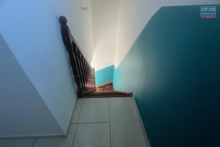 A LOUER MAGNIFIQUE VILLA F5 A MONTEE SANO