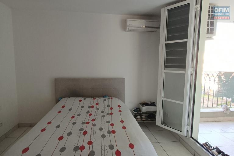 Spécial investisseur ! A vendre appartement T2 de 39m2 avec varangue et parking