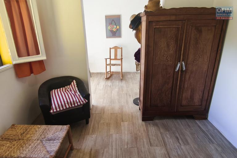 Villa F6 de 150 m2, terrain 524 m2 (Henri TAFA 0692540262 )
