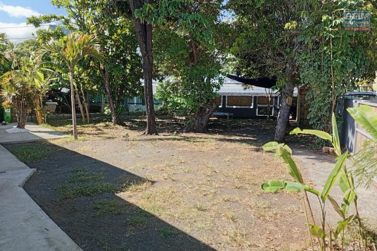 A VENDRE MAISON F4 EN BORD DE PLAGE A ST PAUL