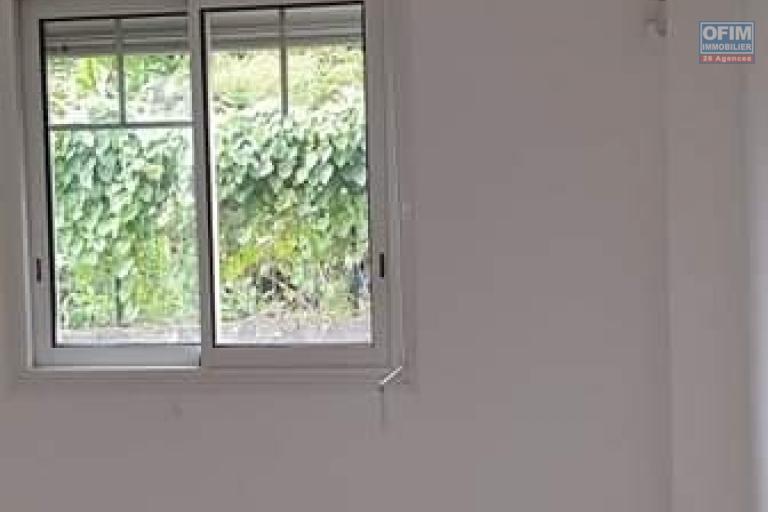 Apptmt T2 de 53,61 m2 habitable avec terrasse ( 0692540262 Henri TAFA)