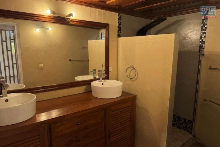 A louer - belle villa de type F5 à Bois d'olive  St Pierre