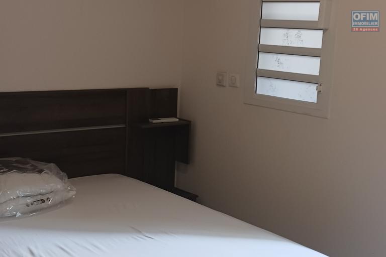 A louer appartement T2 meublé en rez de jardin face au lagon de Saint Leu