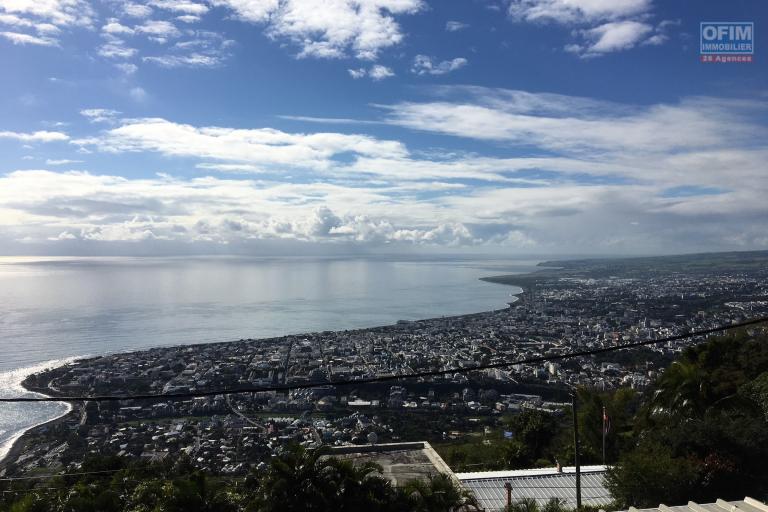 À vendre : Belle villa familiale avec piscine – magnifique Vue dégagée à La Montagne