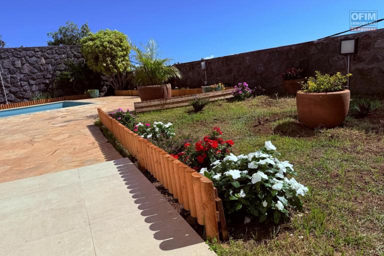 À vendre : Belle villa familiale avec piscine – magnifique Vue dégagée à La Montagne
