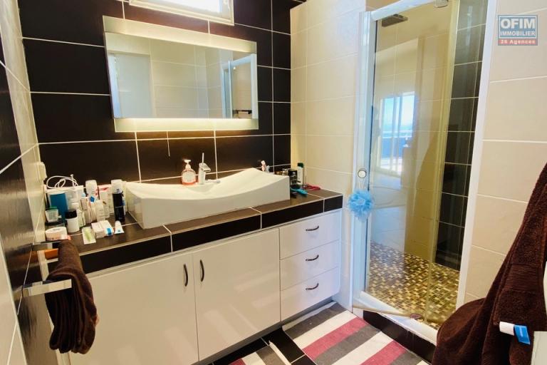 À vendre : Belle villa familiale avec piscine – magnifique Vue dégagée à La Montagne