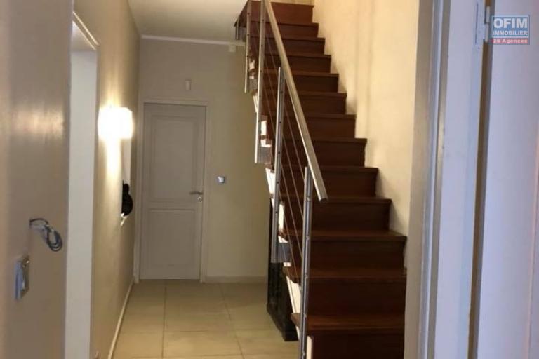 À vendre : Belle villa familiale avec piscine – magnifique Vue dégagée à La Montagne