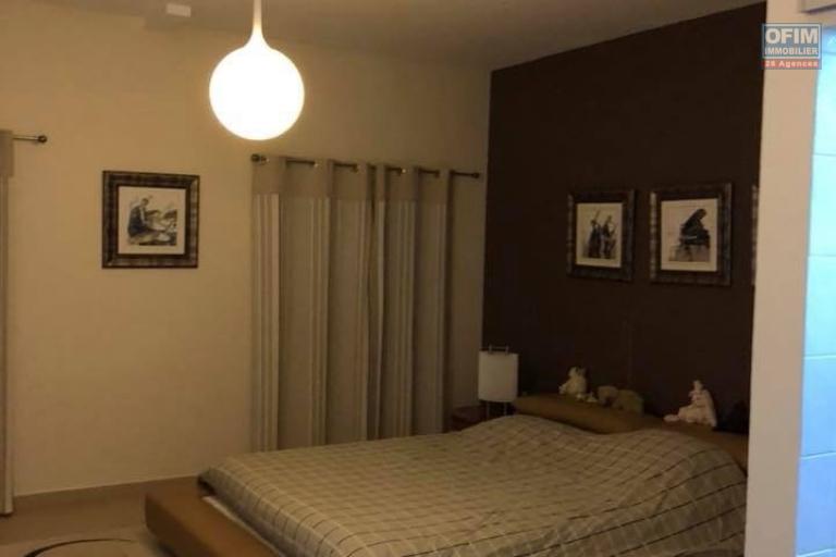 À vendre : Belle villa familiale avec piscine – magnifique Vue dégagée à La Montagne