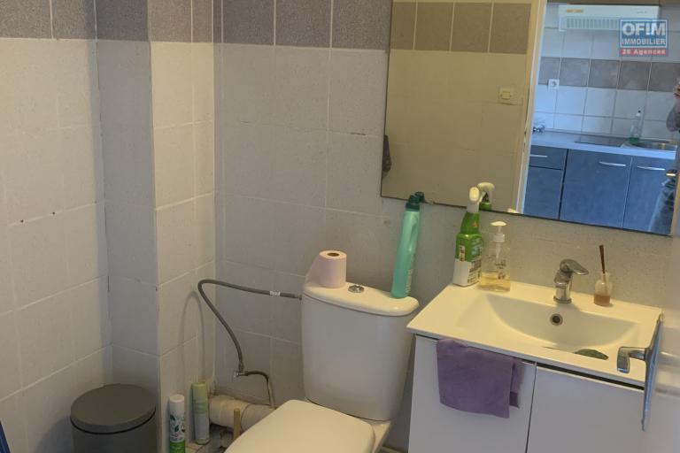 A SAISIR DERNIER ETAGE MAGNIFIQUE VUE MER  STUDIO meublé climatisé tout confort BOUCAN CANOT
