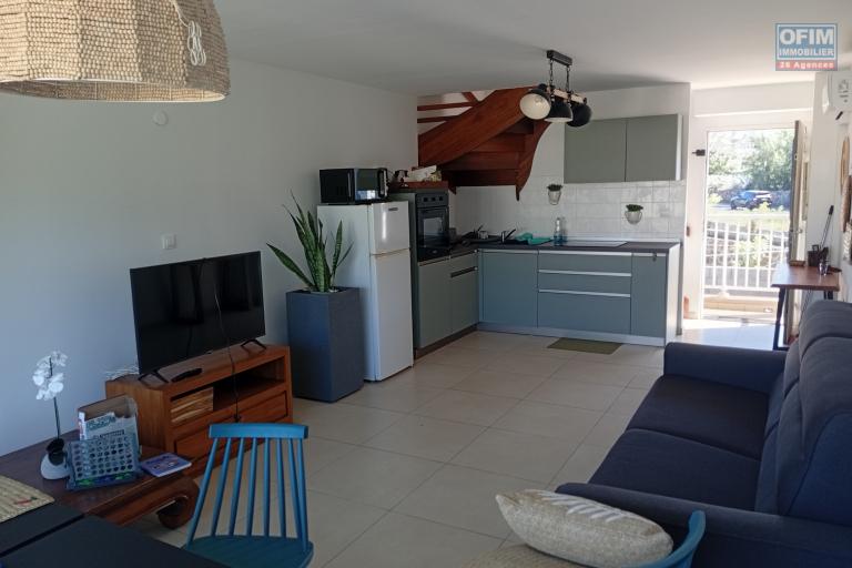 A LOUER APPARTEMENT T2 MEUBLEE DE 55 M2 DANS RESIDENCE AVEC PISCINE PROCHE DES PLAGES A LA SALINE LES BAINS
