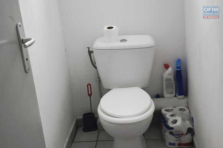 A vendre apprtmt T2 de 54 m2 avec terrasse à Saint-Joseph