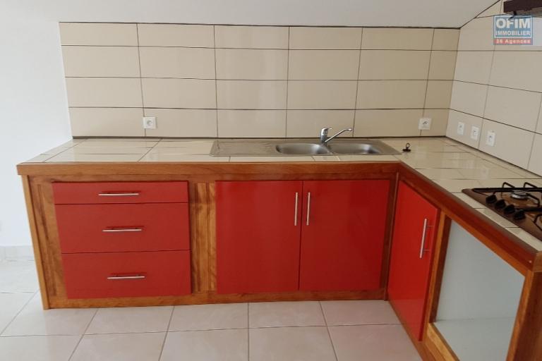 A louer appartement T3 meublé à St Leu La Fontaine