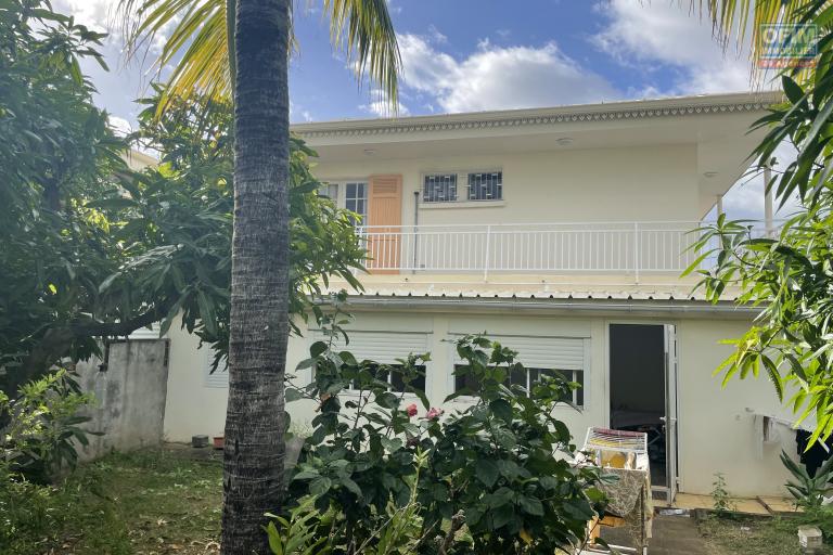 A vendre grande maison à La POSSESSION (Rivière des galets)
