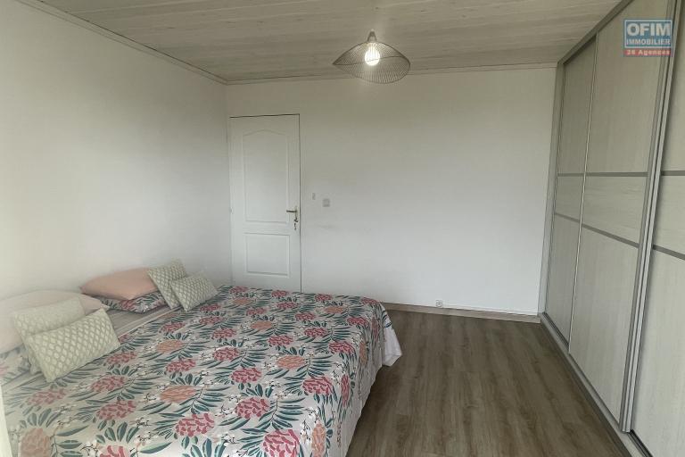 A vendre grande maison au coeur de La POSSESSION