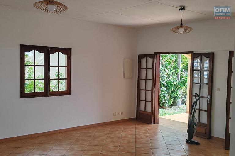 A LOUER MAISON DE 3 CHAMBRES A MONTEE SANO
